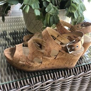 Donald Pliner  wedges